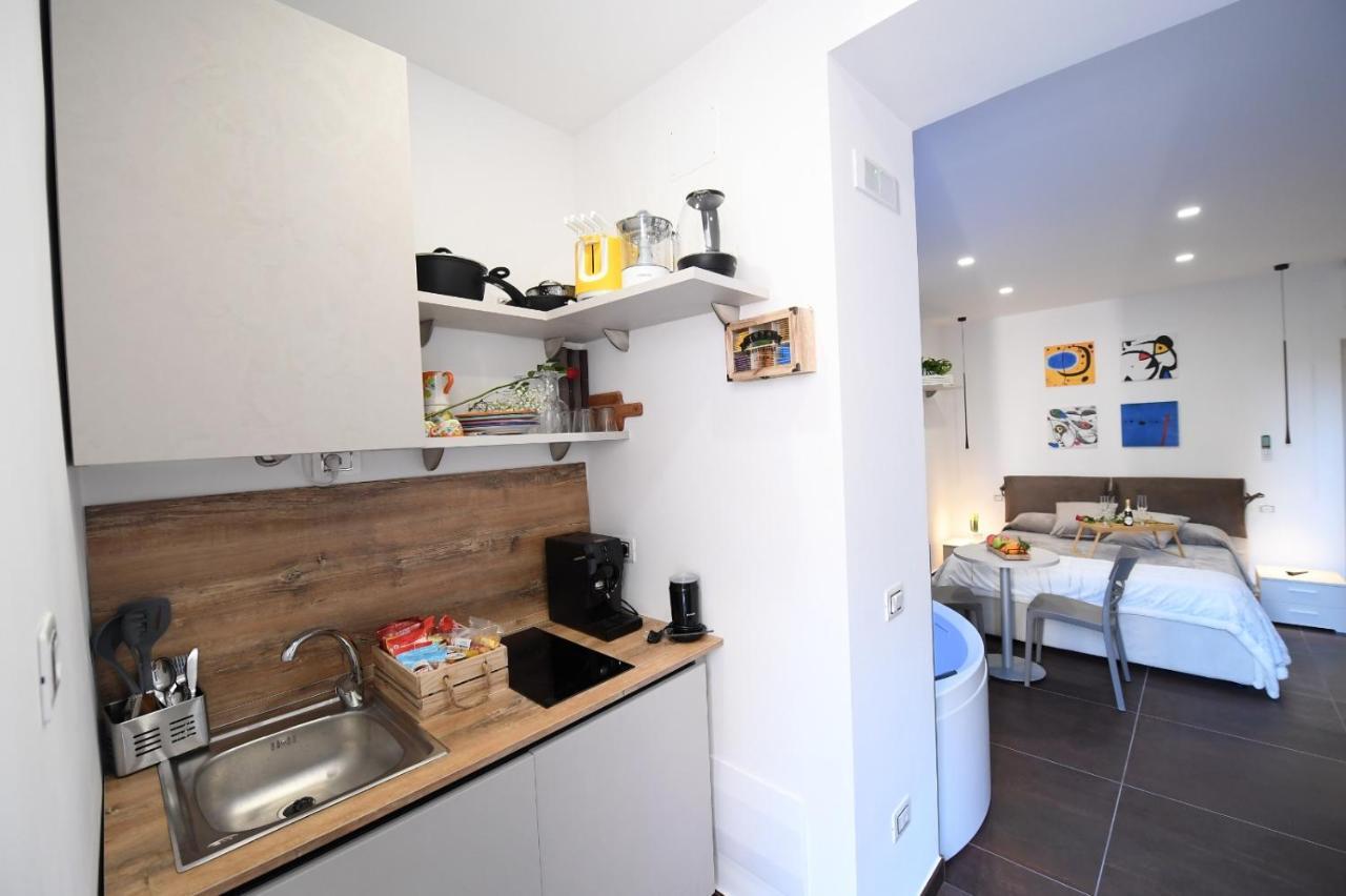 B&B In Centro Storico ซาแลร์โน ภายนอก รูปภาพ