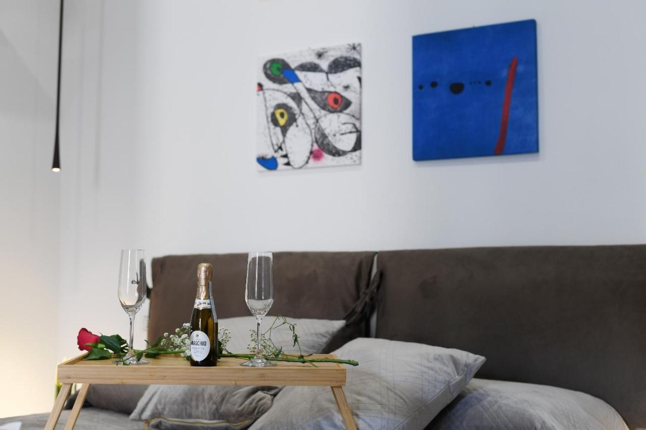 B&B In Centro Storico ซาแลร์โน ภายนอก รูปภาพ