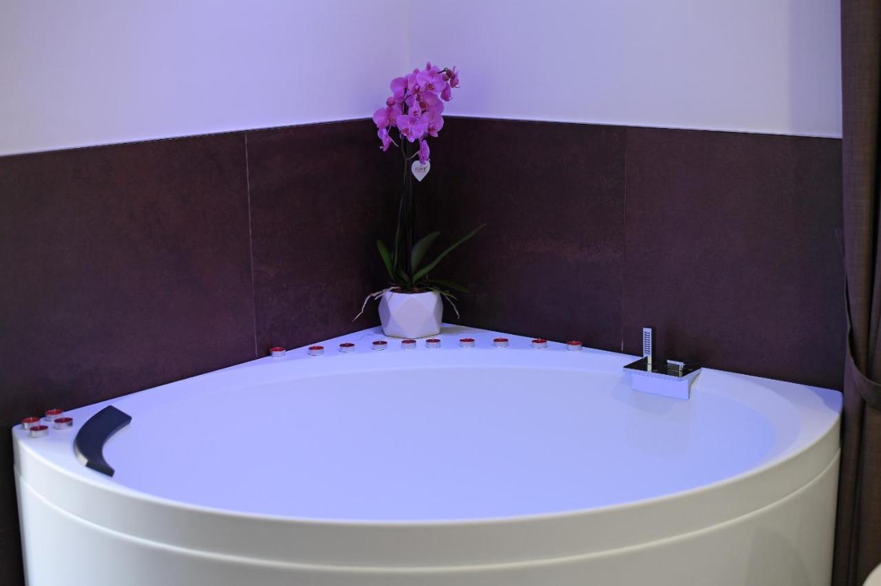 B&B In Centro Storico ซาแลร์โน ภายนอก รูปภาพ